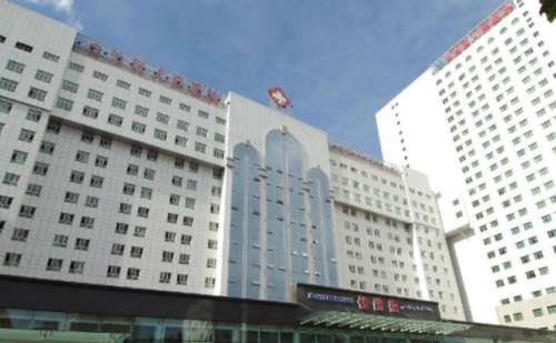 新疆维吾尔自治区人民医院.jpg